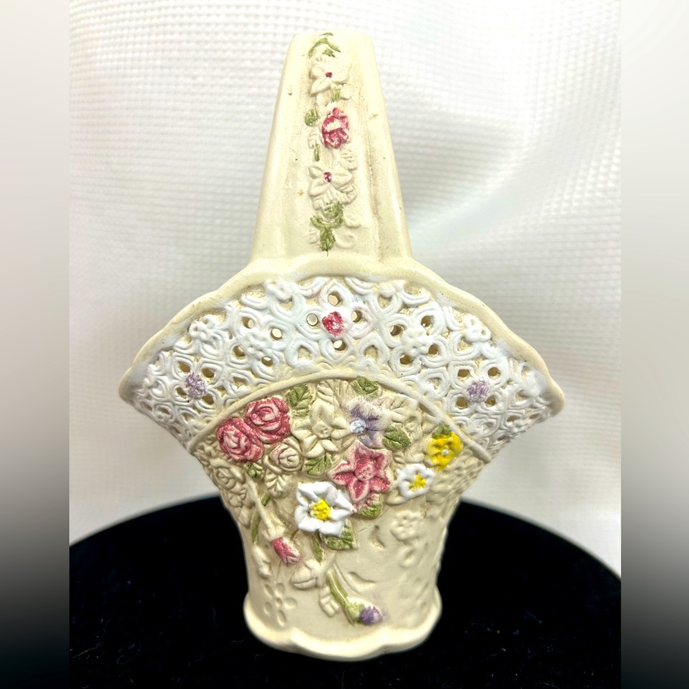 Vintage K’s ceramic floral basket, face, off-white cream,  green and pink colors